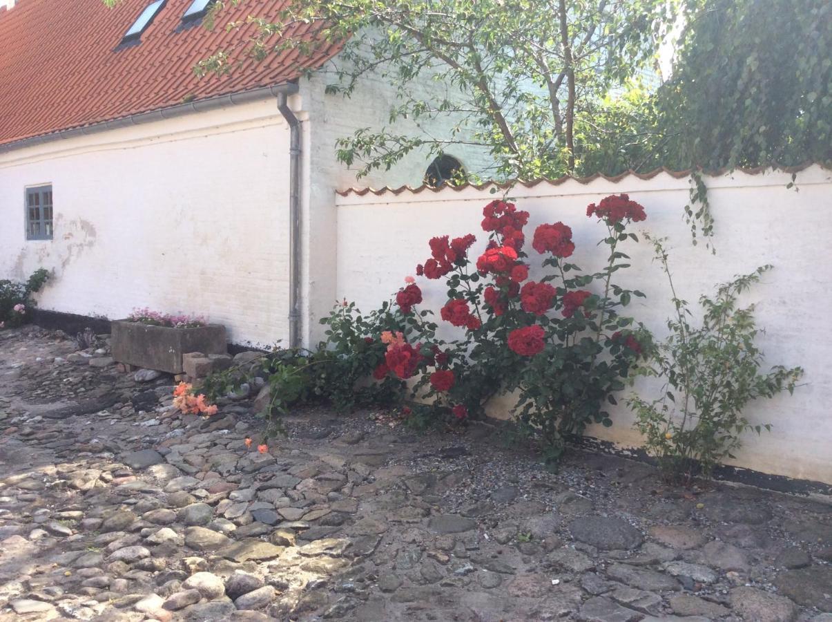 Bed and Breakfast Kjobing Manor Ærøskøbing Exterior foto